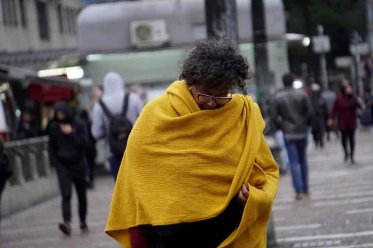 Frente fria e temporais: uma análise técnica e prática do fenômeno meteorológico